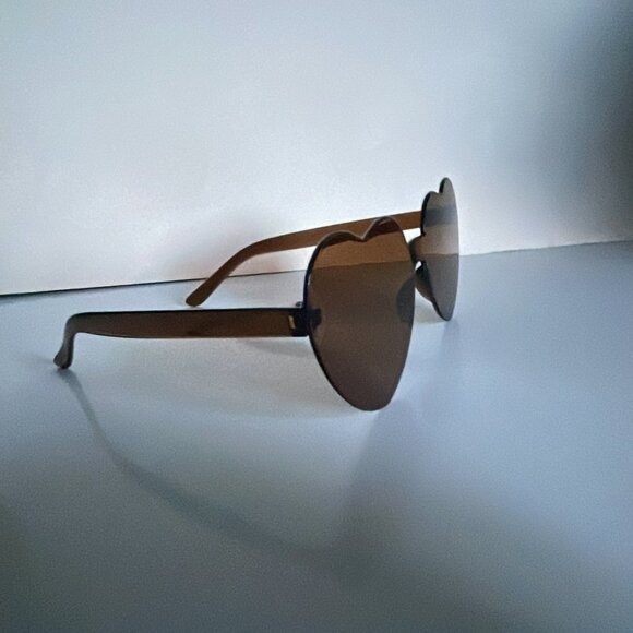 *♪ Heart shaped sunglasses Brown - 2 pair Bundle - Brand New! *♪ - Picture 10 of 15
